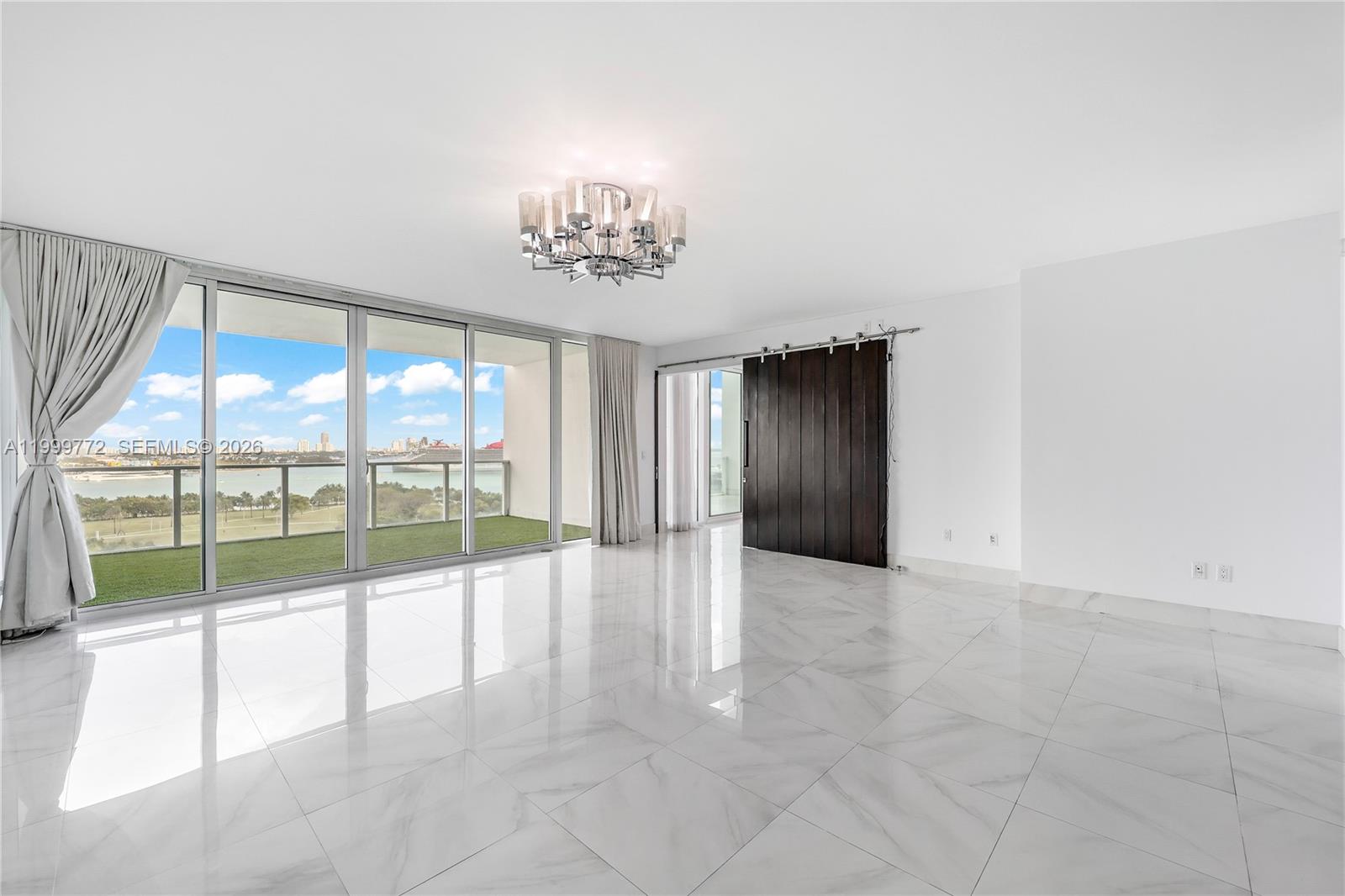 1040 Biscayne Blvd #1001, Miami FL 33132