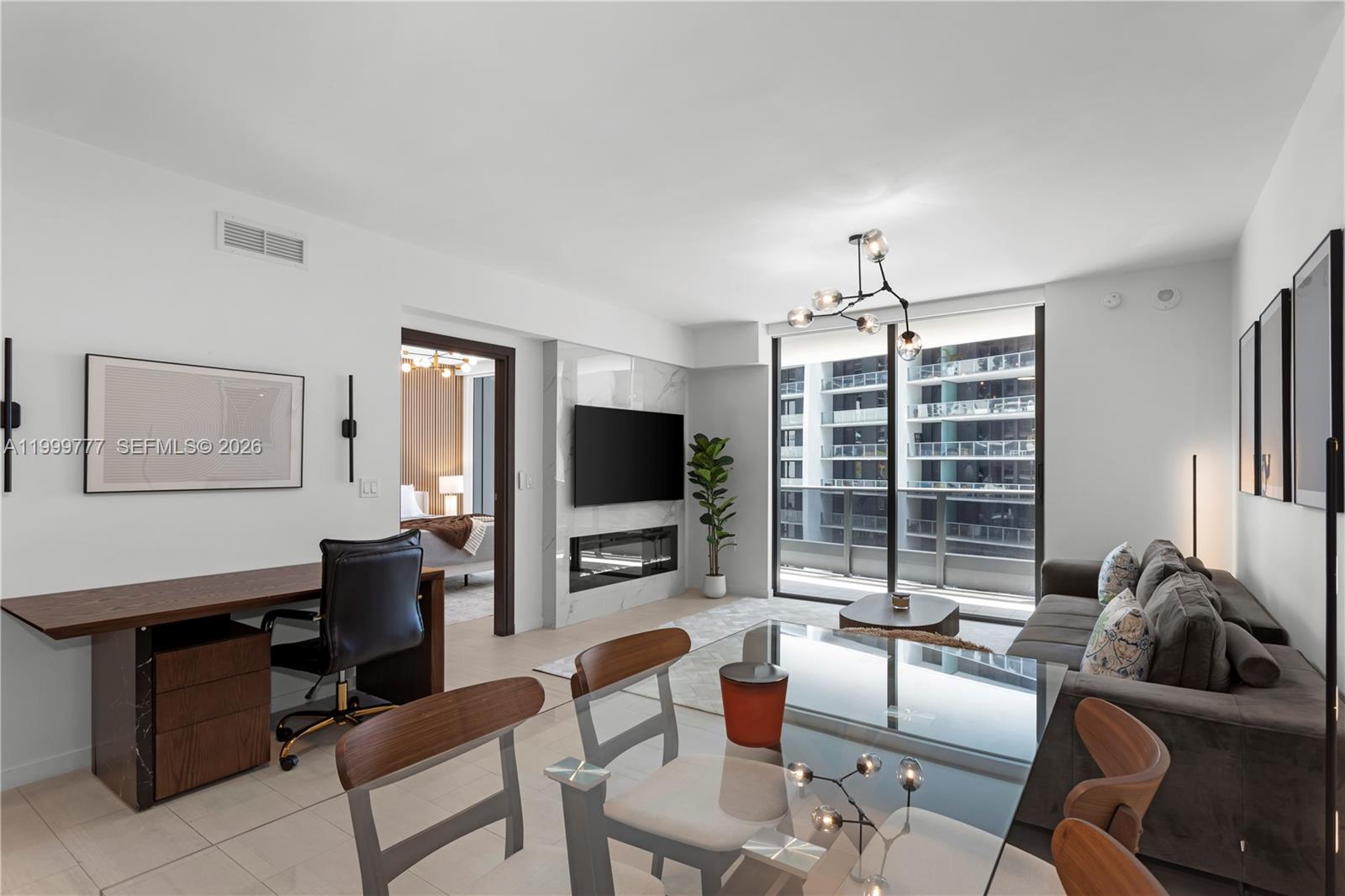 1000 Brickell Plz #2003, Miami FL 33131