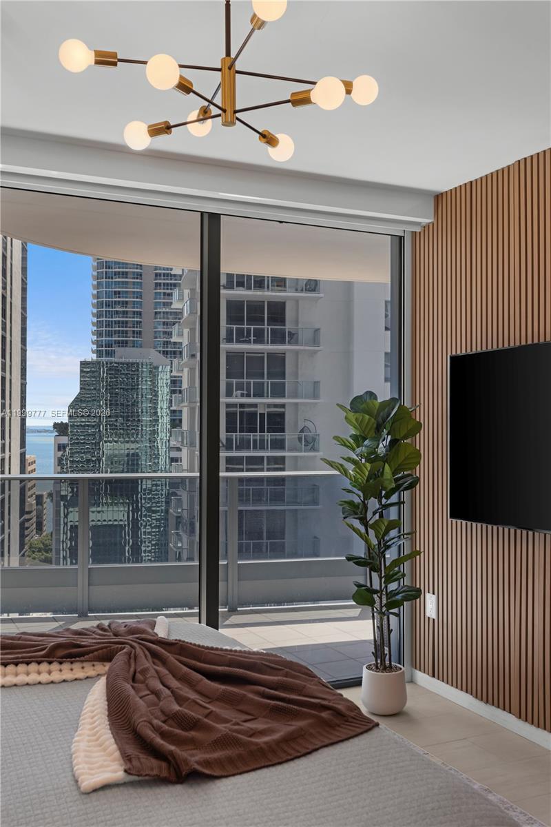 1000 Brickell Plz #2003, Miami FL 33131