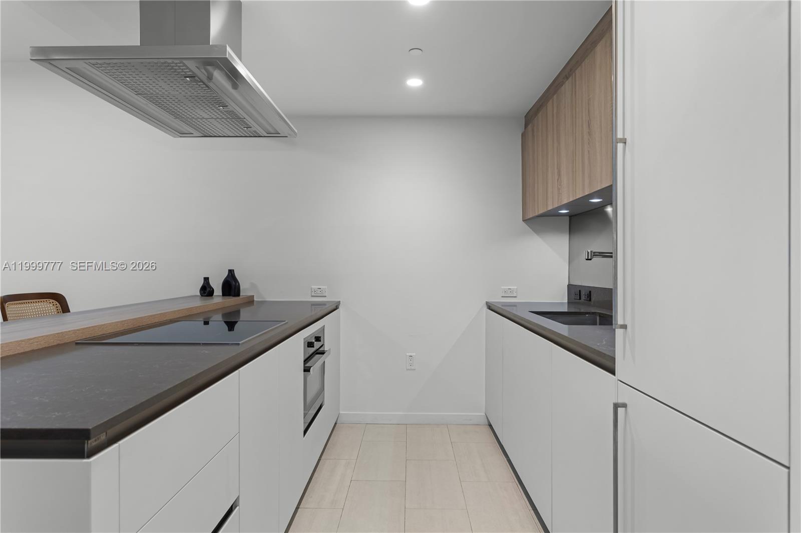 1000 Brickell Plz #2003, Miami FL 33131