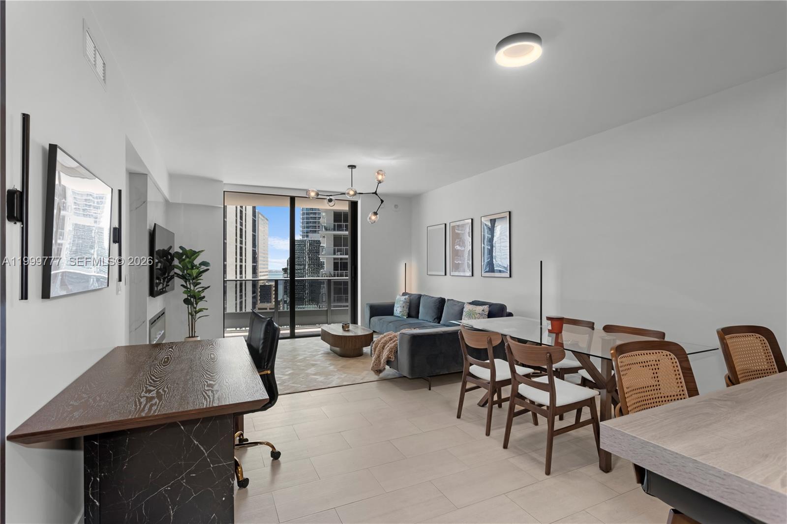 1000 Brickell Plz #2003, Miami FL 33131
