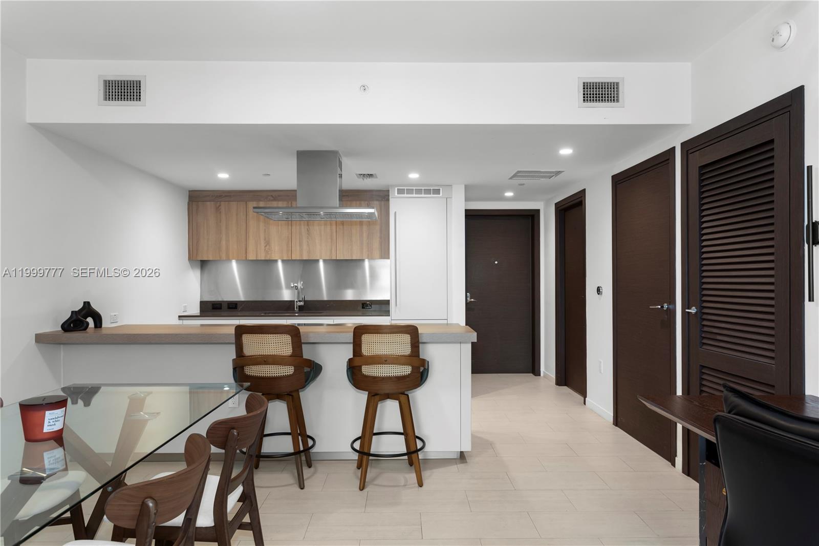 1000 Brickell Plz #2003, Miami FL 33131
