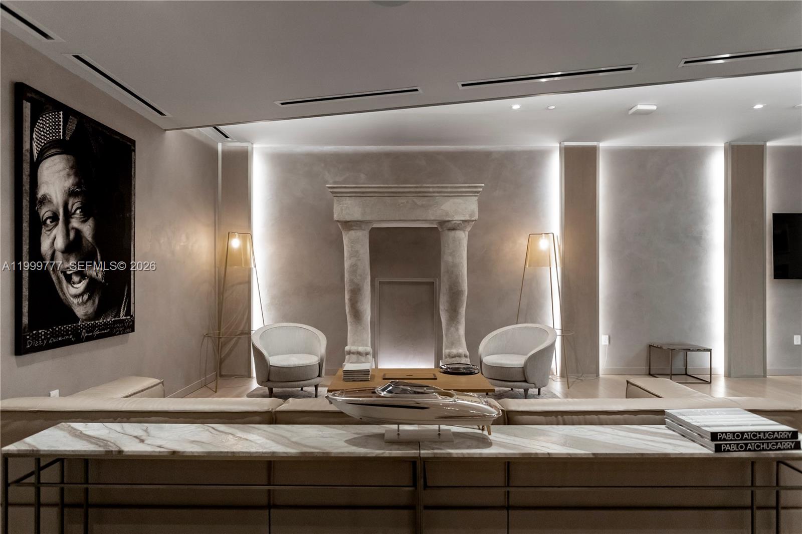 1000 Brickell Plz #2003, Miami FL 33131