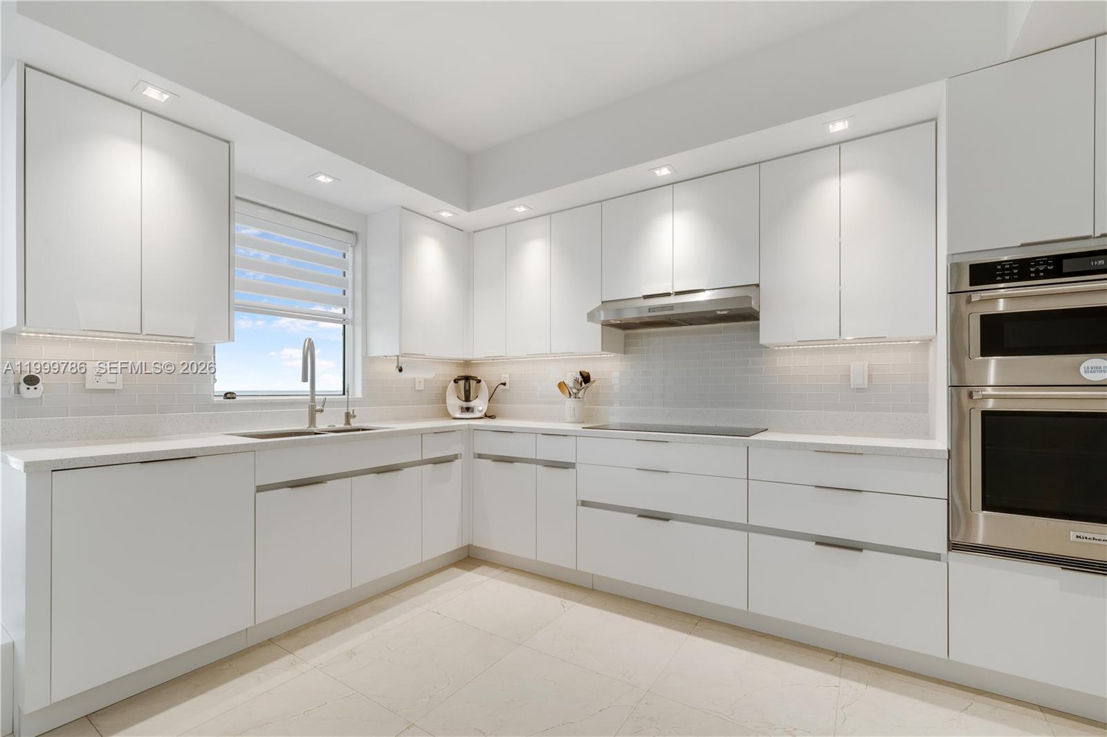 789 Crandon Blvd #1003, Key Biscayne FL 33149