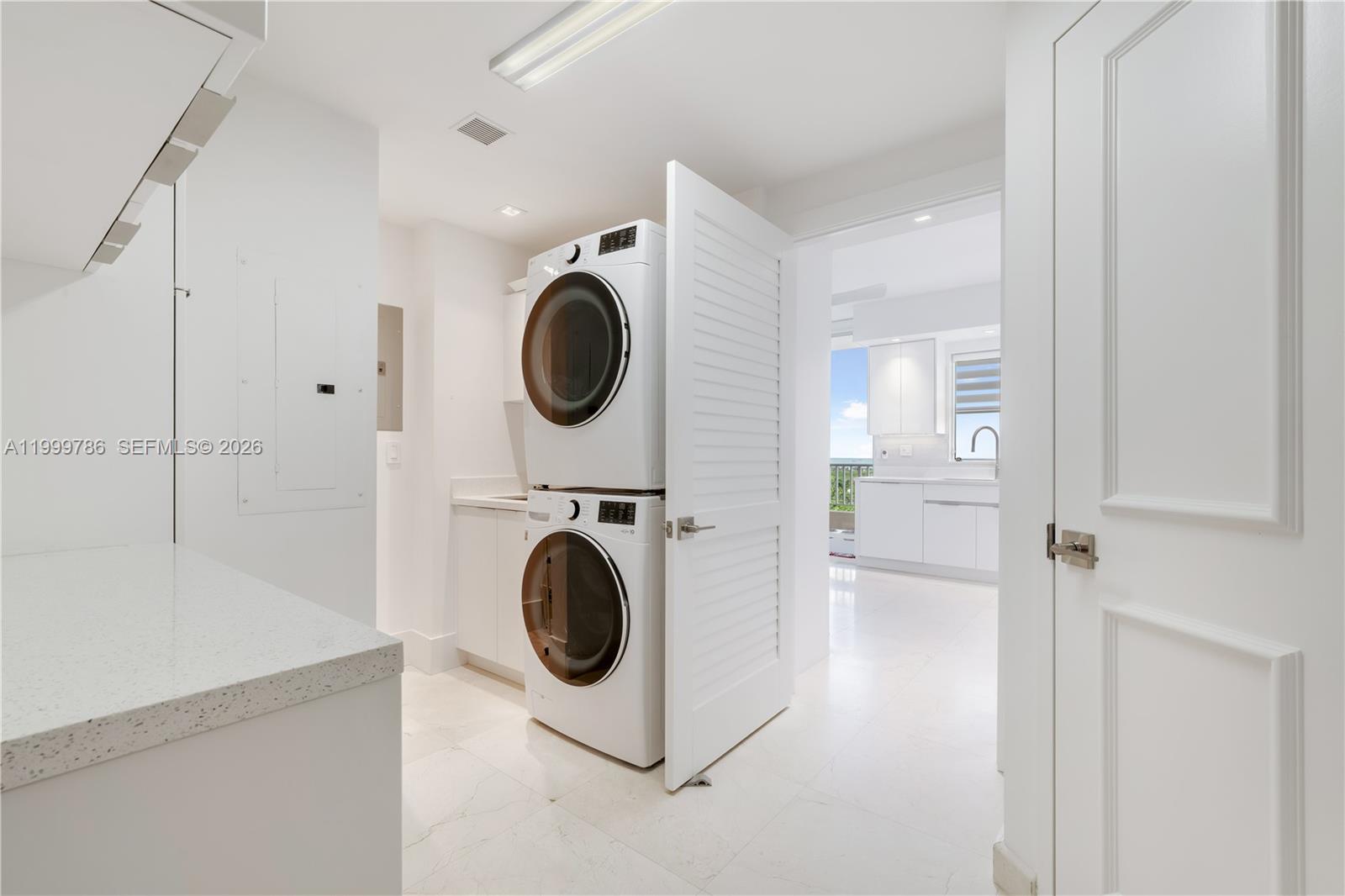 789 Crandon Blvd #1003, Key Biscayne FL 33149