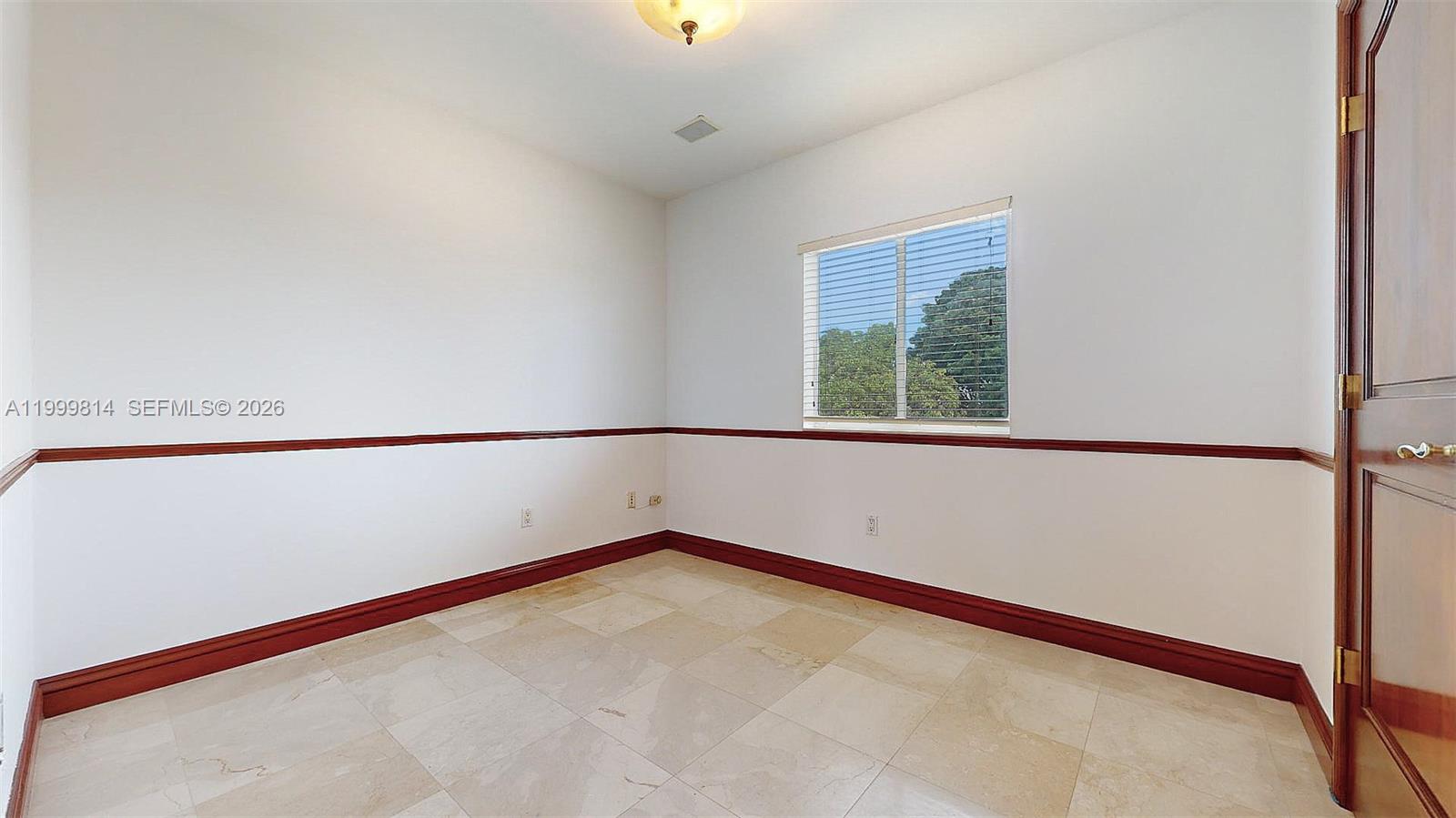 1131 Stillwater Dr, Miami Beach FL 33141