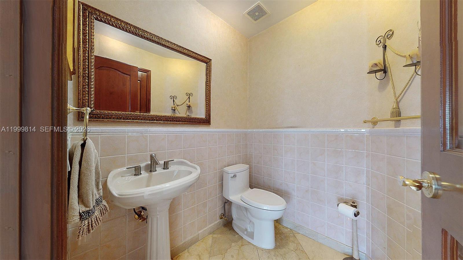 1131 Stillwater Dr, Miami Beach FL 33141