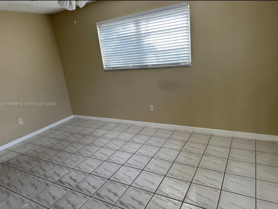 9021 SW 30th Ter, Miami FL 33165