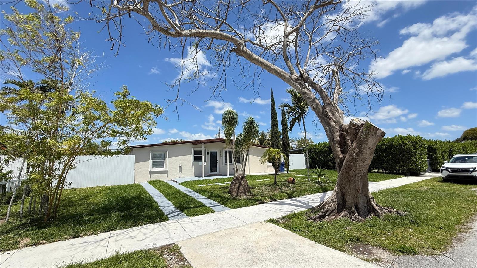 11501 SW 43rd Ln #0, Miami FL 33165