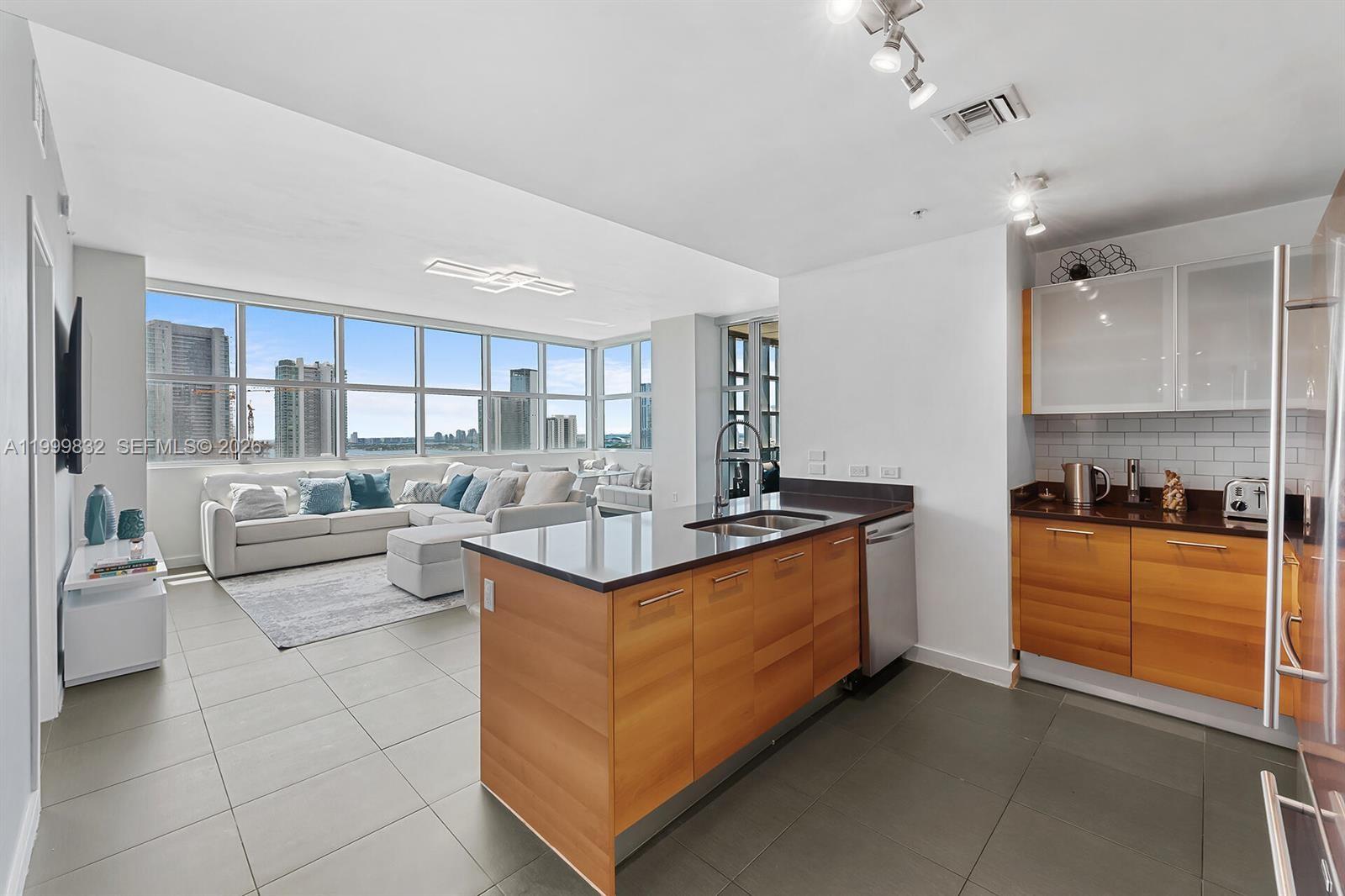 3301 NE 1st Ave #H2902, Miami FL 33137