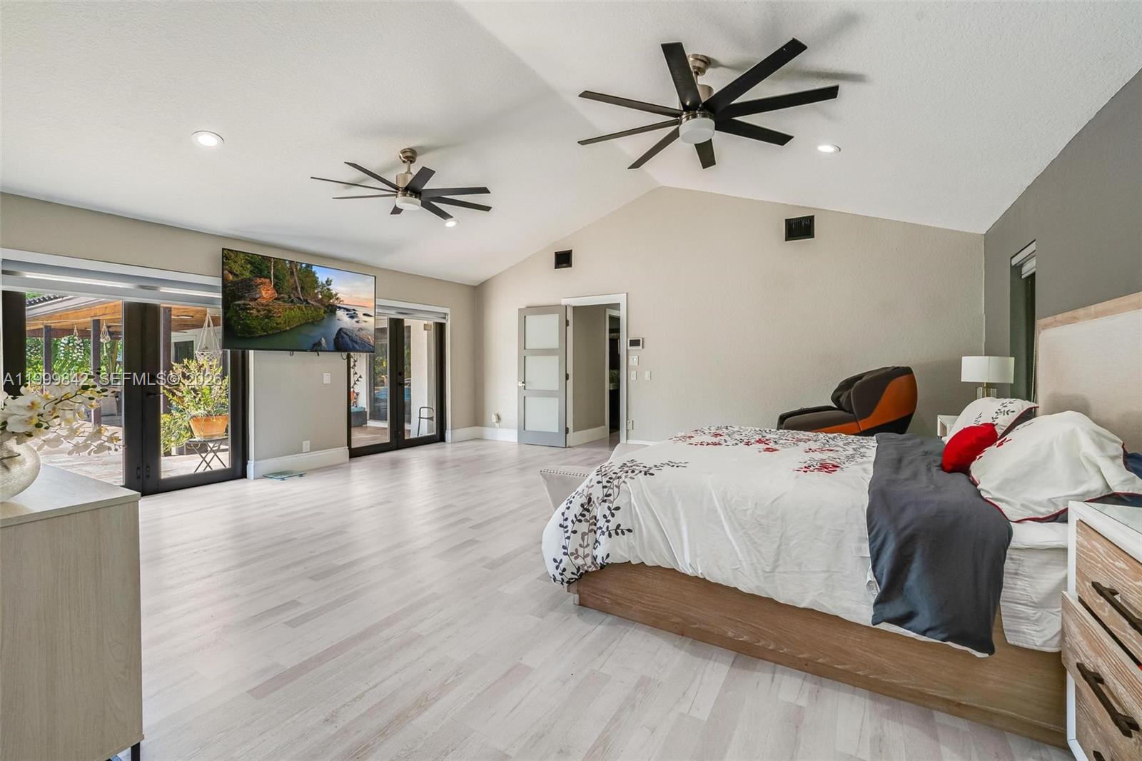 6252 NW 65th Ter, Parkland FL 33067