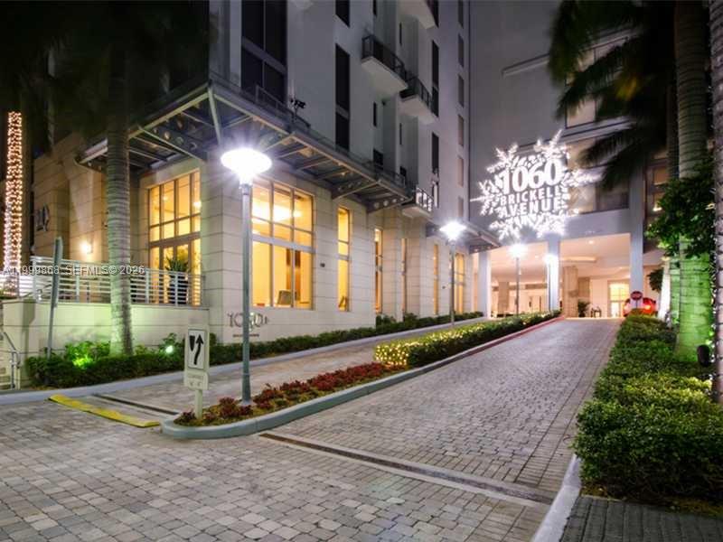 1050 Brickell Ave #2420, Miami FL 33131