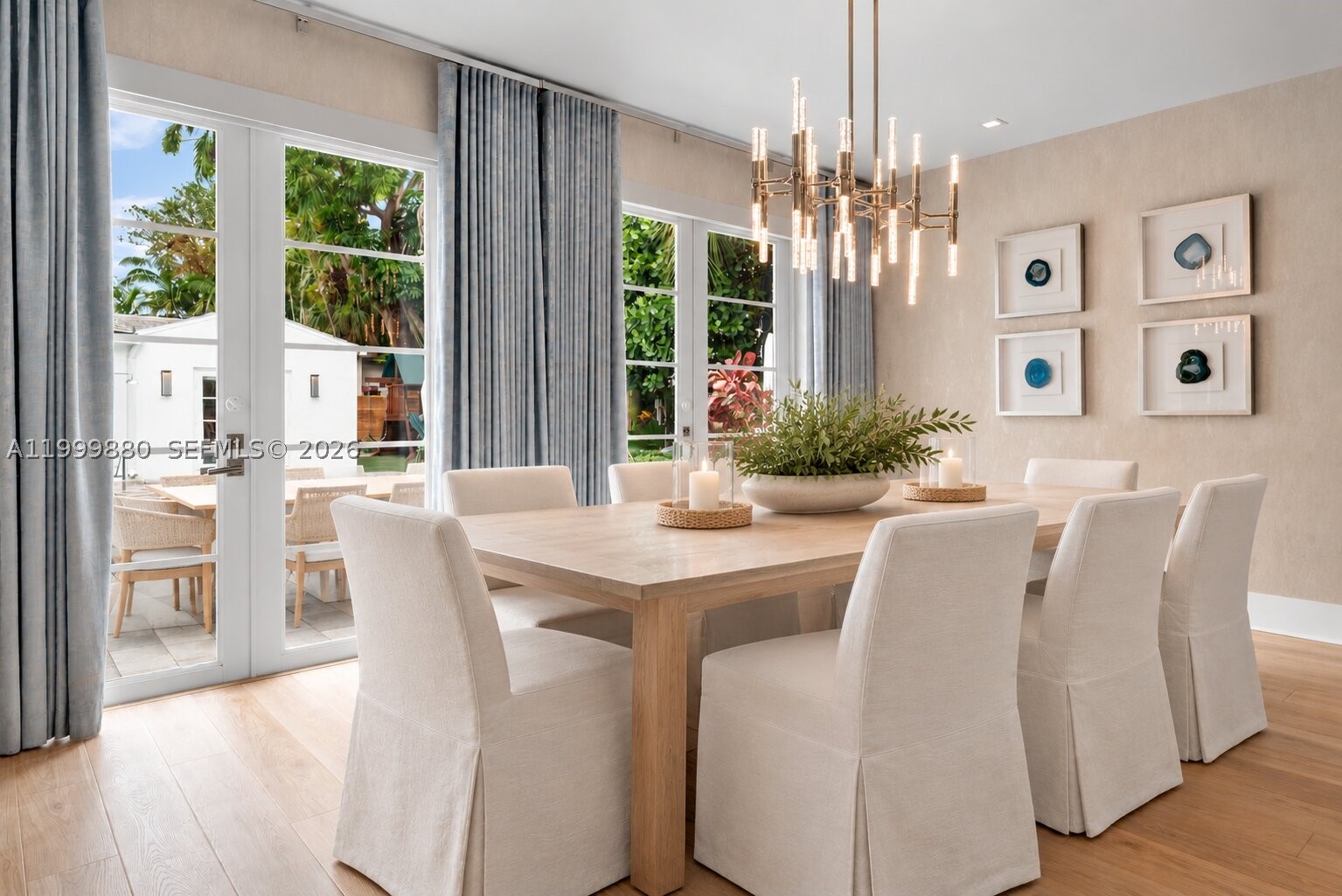 2887 Pine Tree Dr, Miami Beach FL 33140