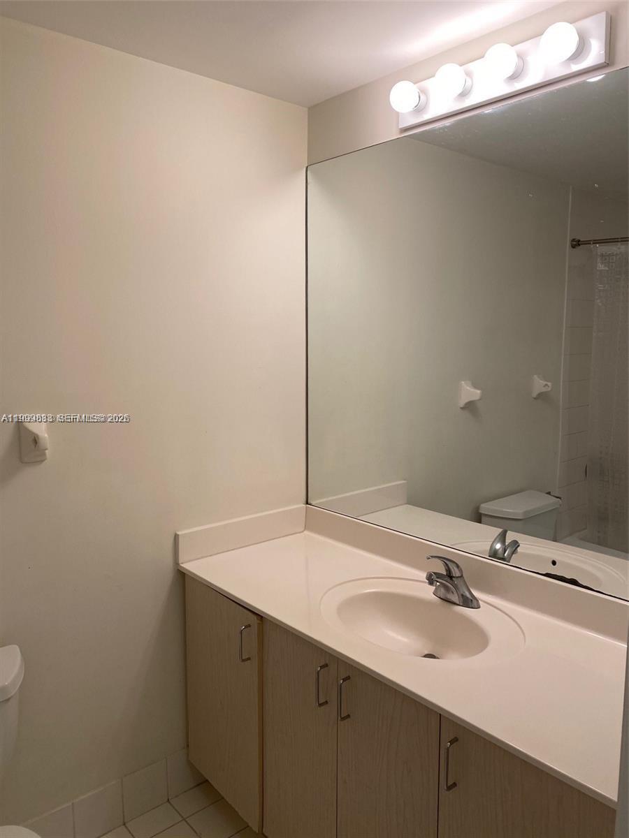 185 SE 14th Ter #1411, Miami FL 33131