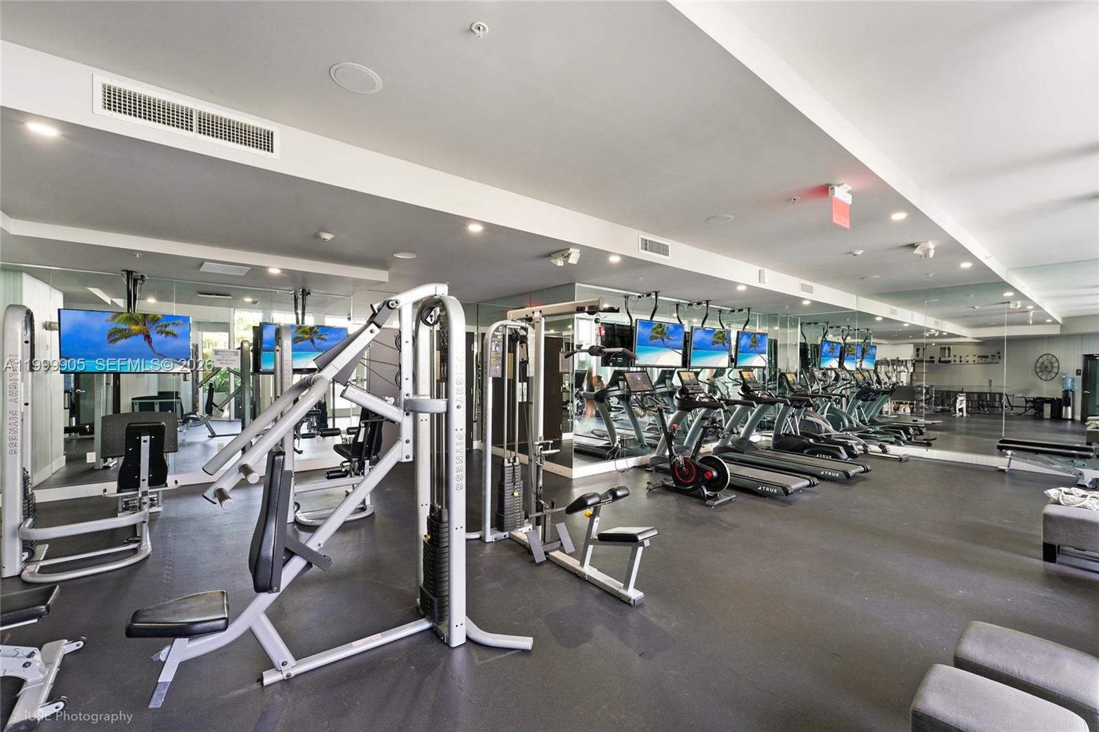 2100 Park Ave #210, Miami Beach FL 33139