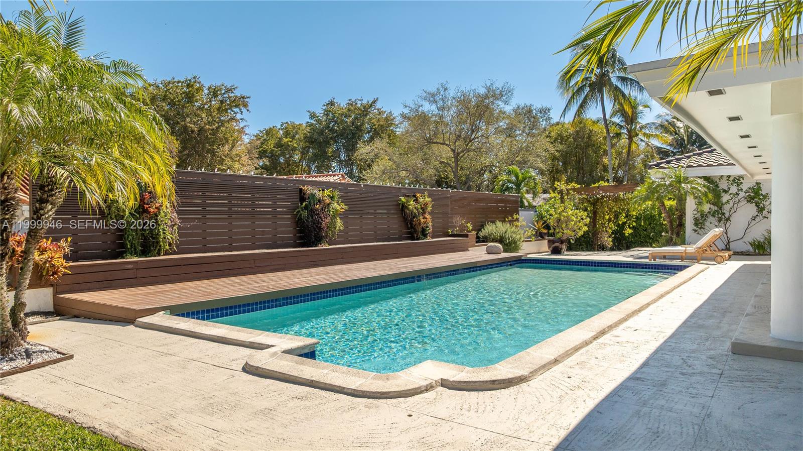 13303 SW 58th Ave, Pinecrest FL 33156