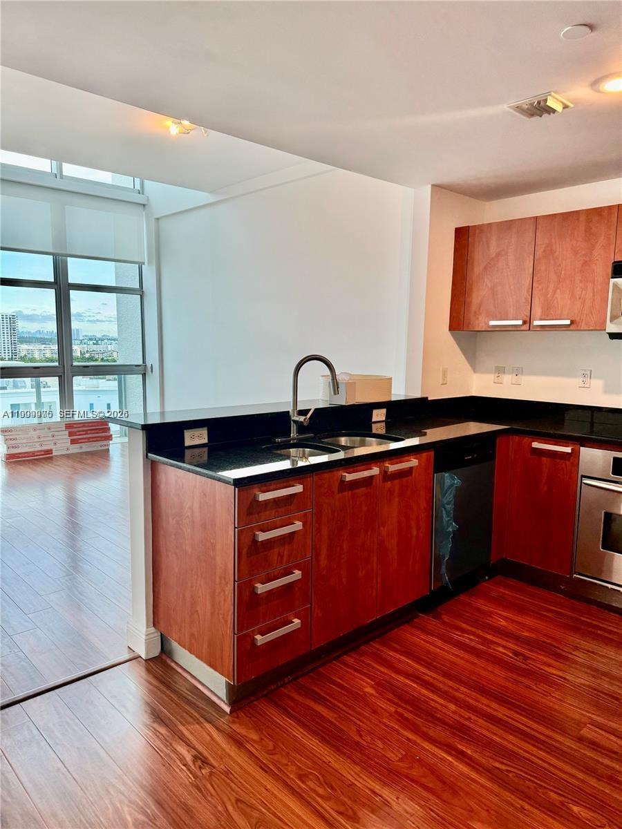 3131 NE 188th St #2-1213, Aventura FL 33180