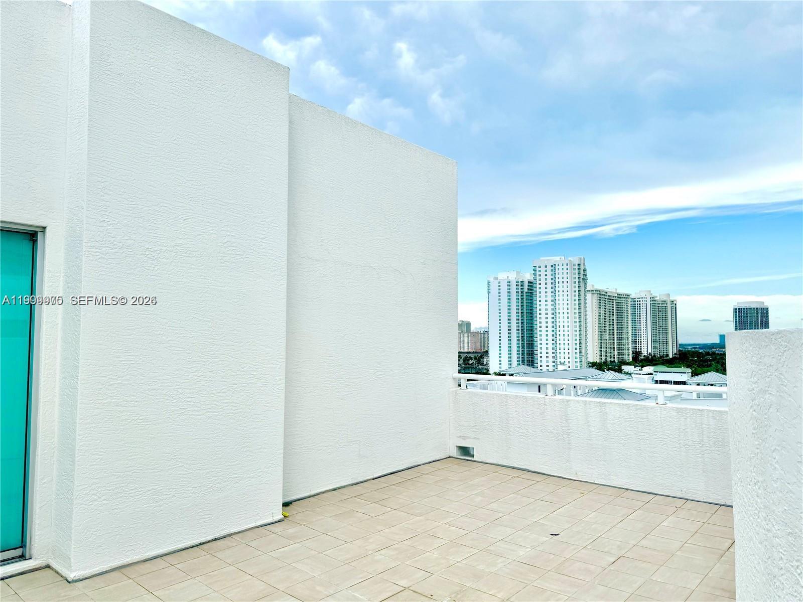 3131 NE 188th St #2-1213, Aventura FL 33180