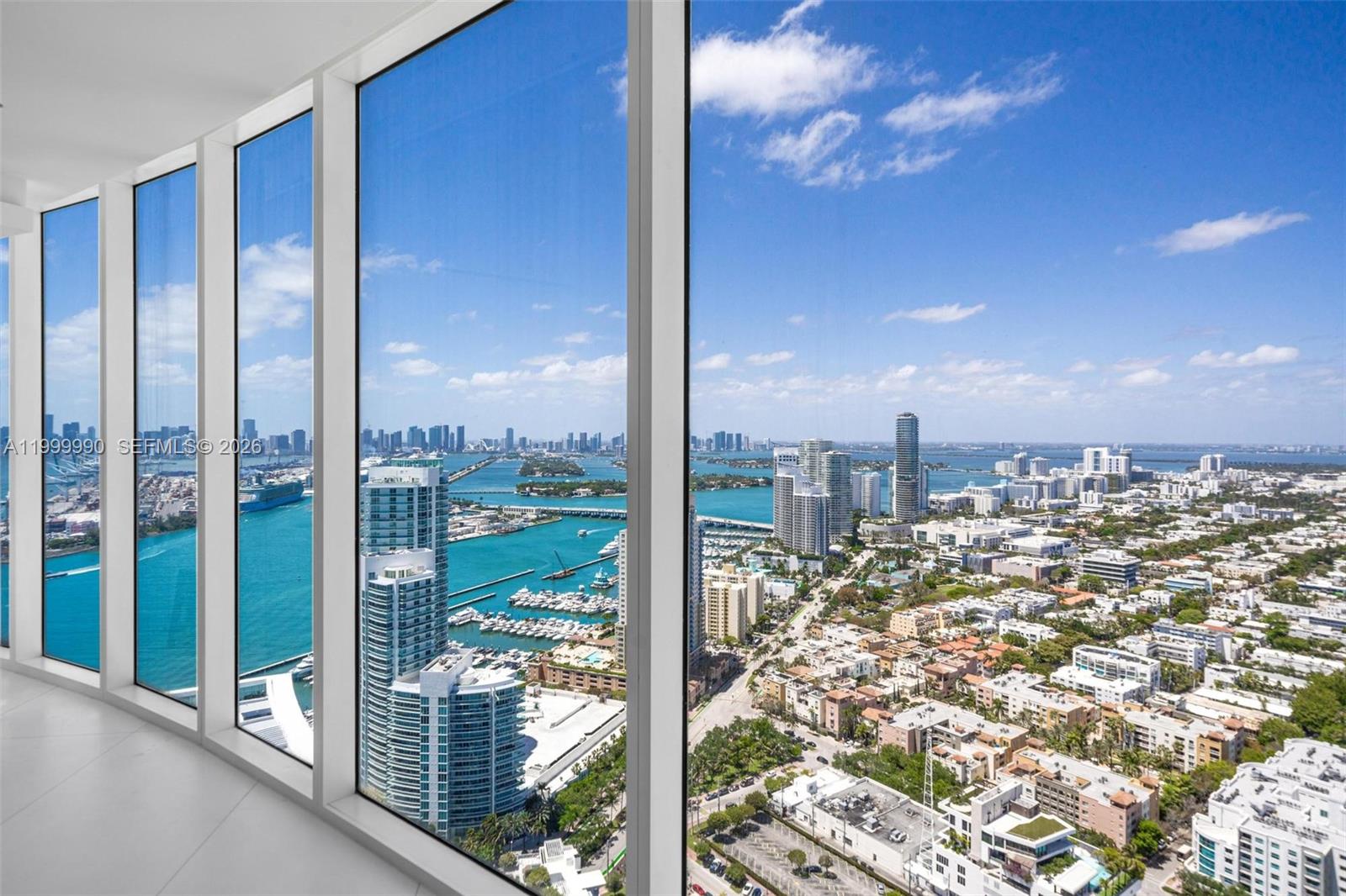 300 S Pointe Dr #PH-5, Miami Beach FL 33139