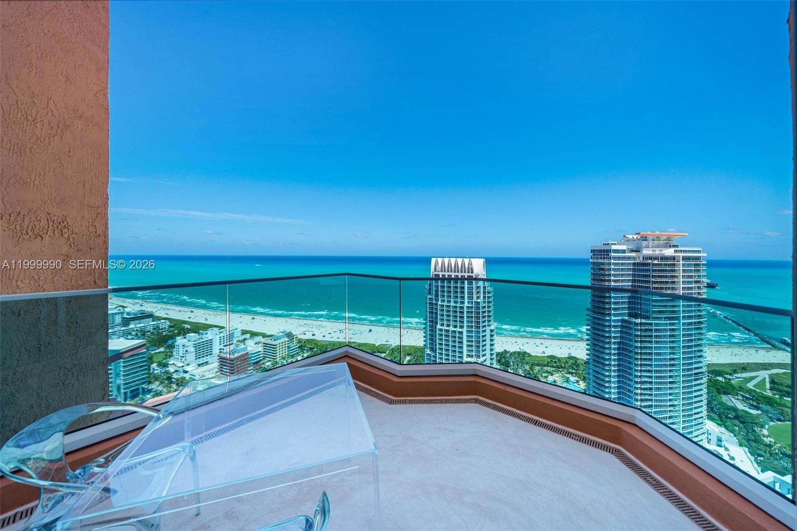 300 S Pointe Dr #PH-5, Miami Beach FL 33139