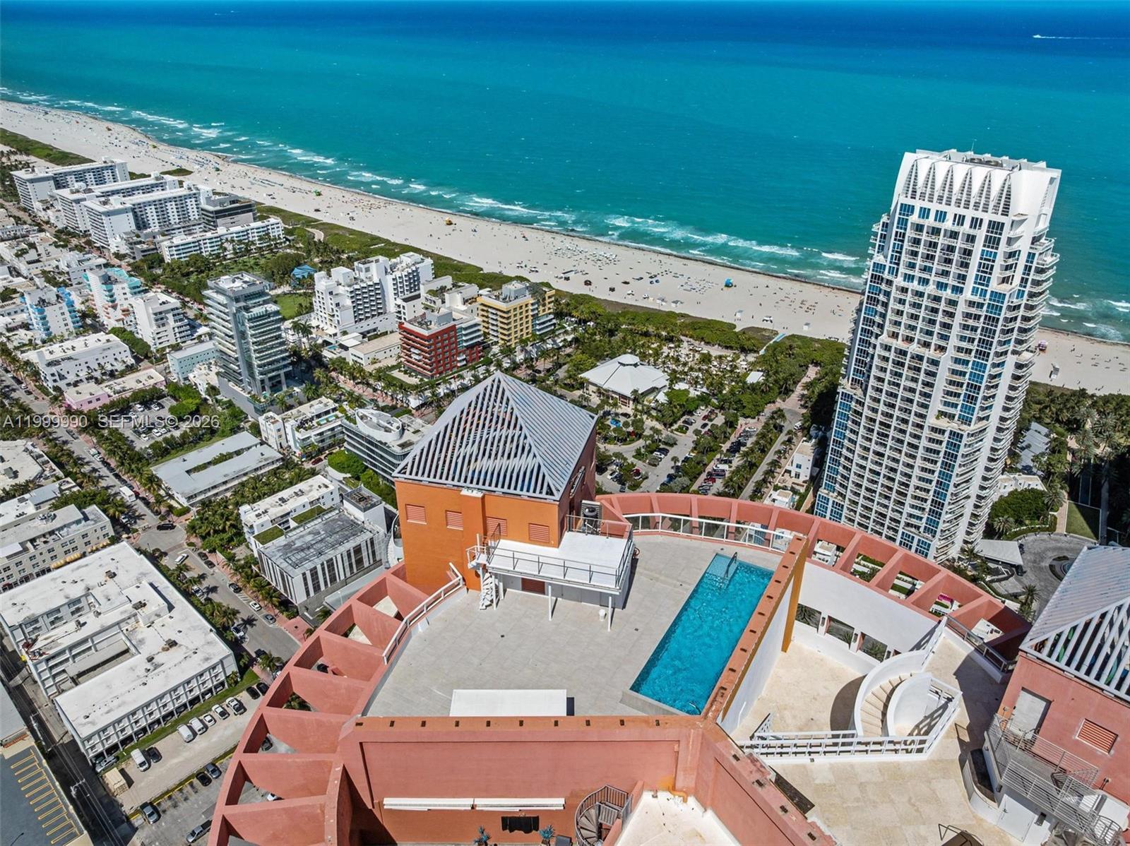 300 S Pointe Dr #PH-5, Miami Beach FL 33139