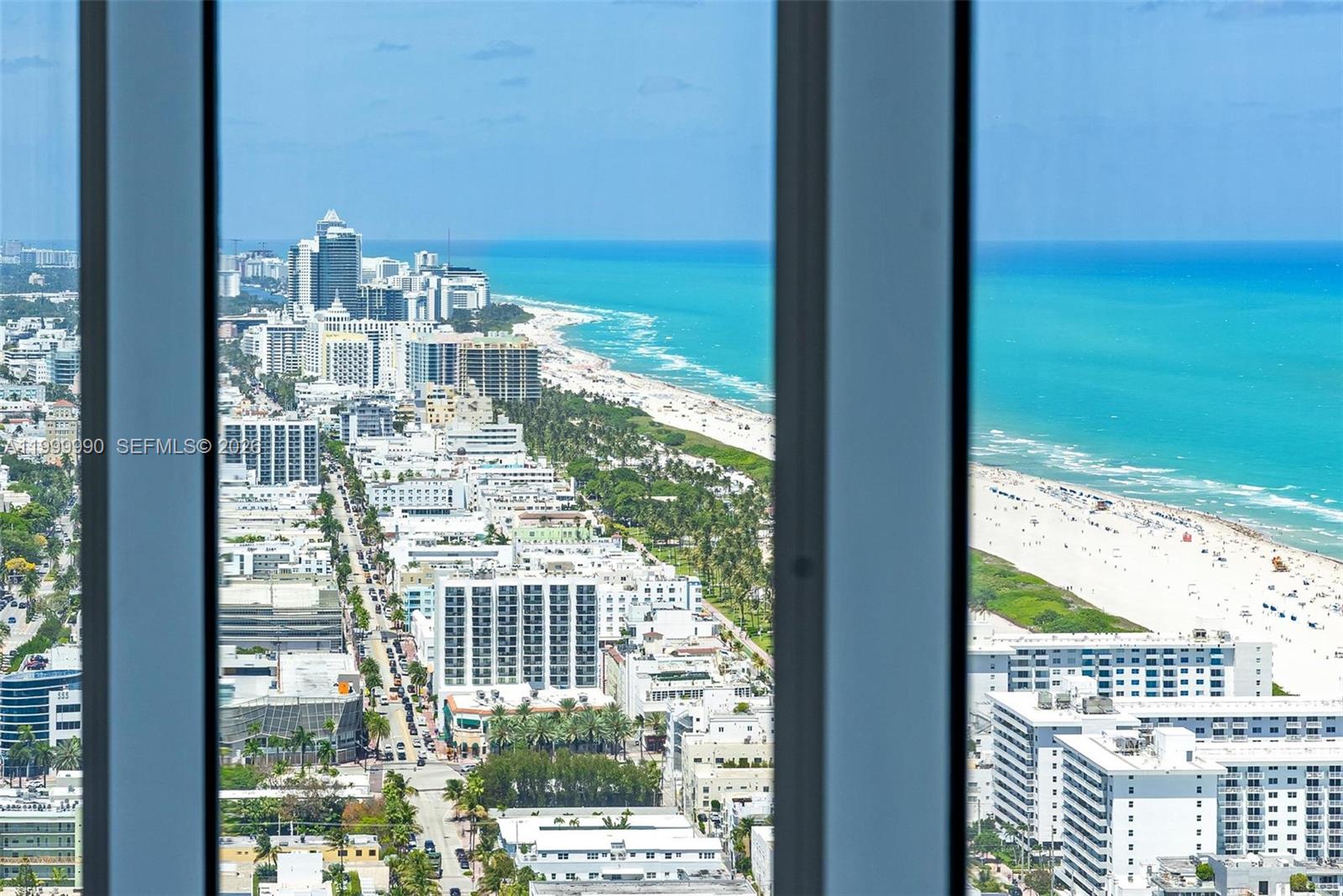 300 S Pointe Dr #PH-5, Miami Beach FL 33139