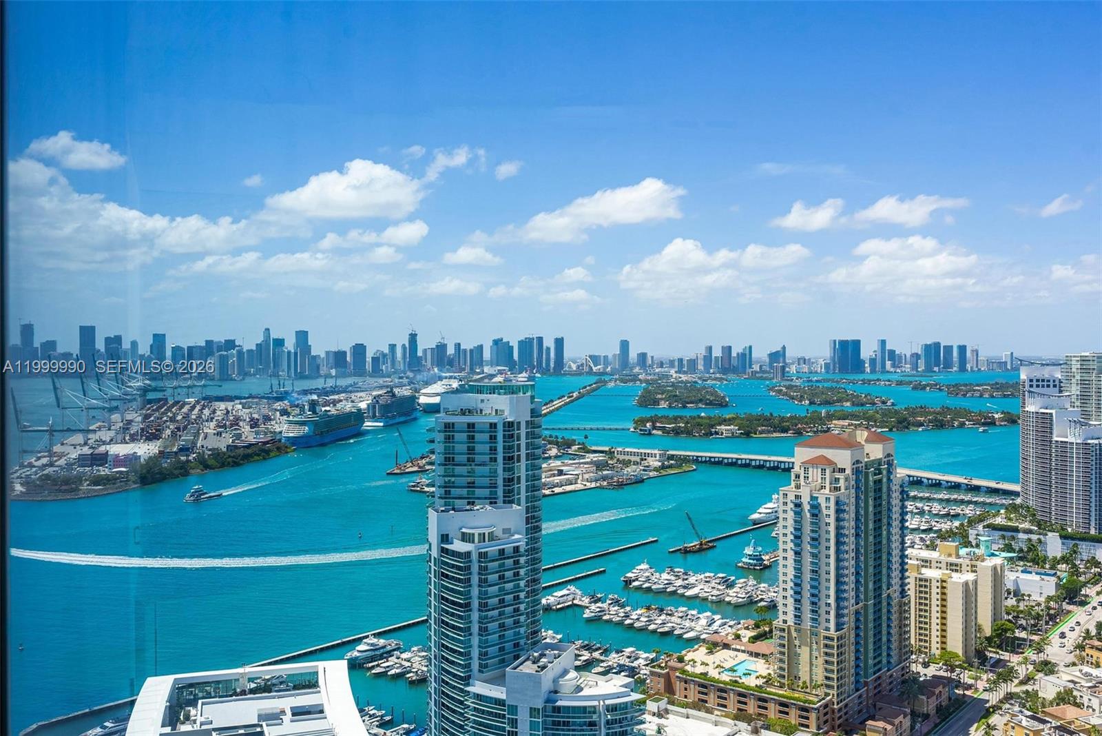 300 S Pointe Dr #PH-5, Miami Beach FL 33139