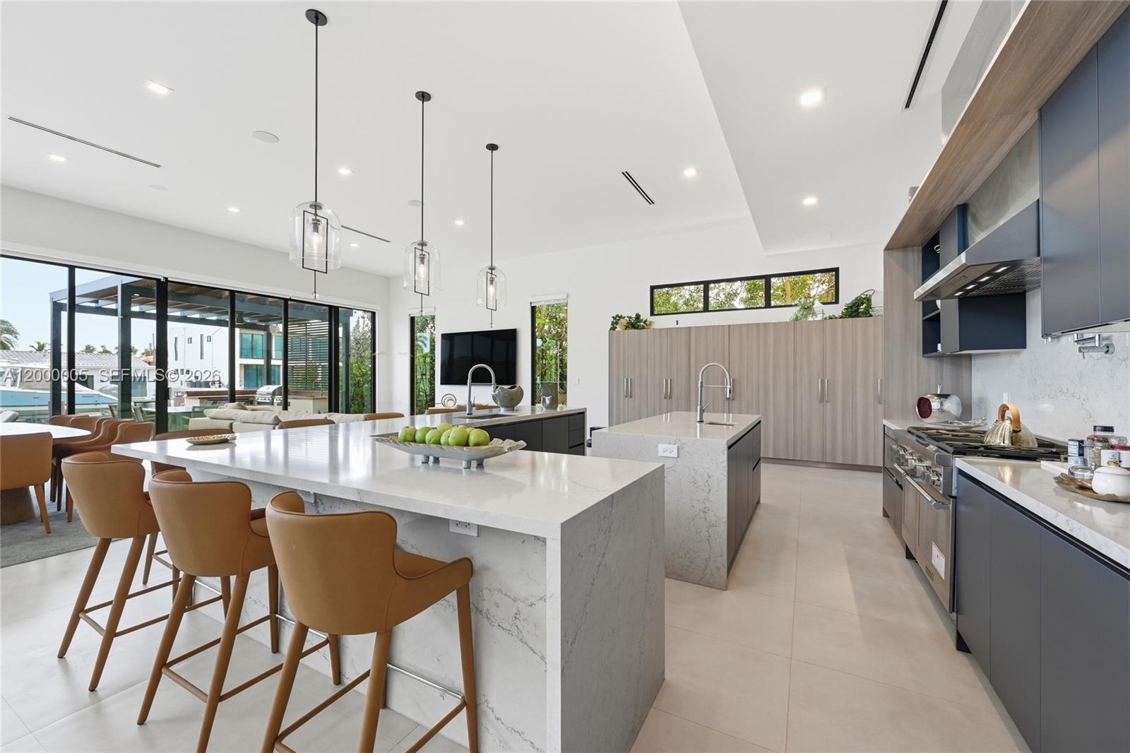 3300 NE 170th St, North Miami Beach FL 33160
