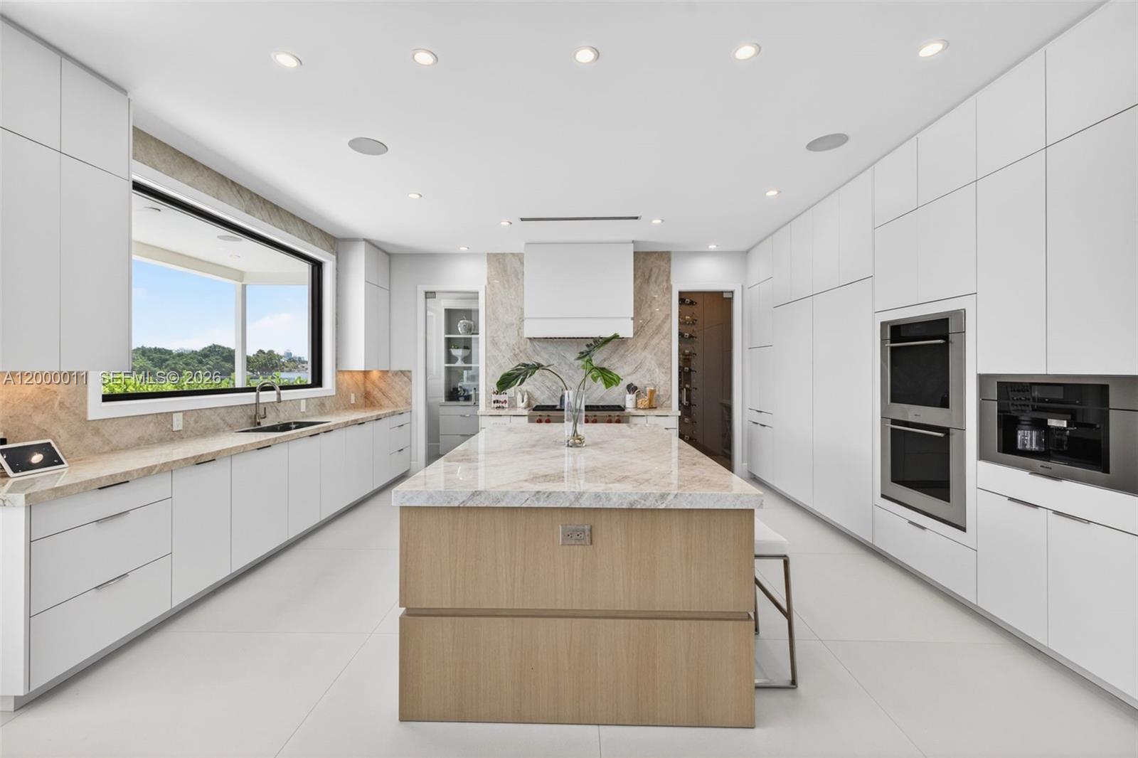 2010 Intracoastal Dr, Fort Lauderdale FL 33305