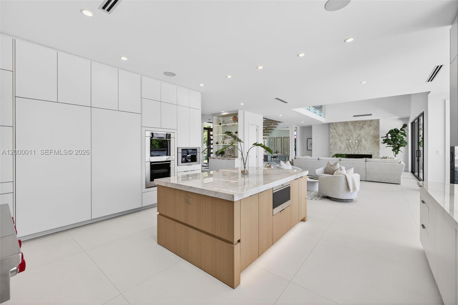2010 Intracoastal Dr, Fort Lauderdale FL 33305
