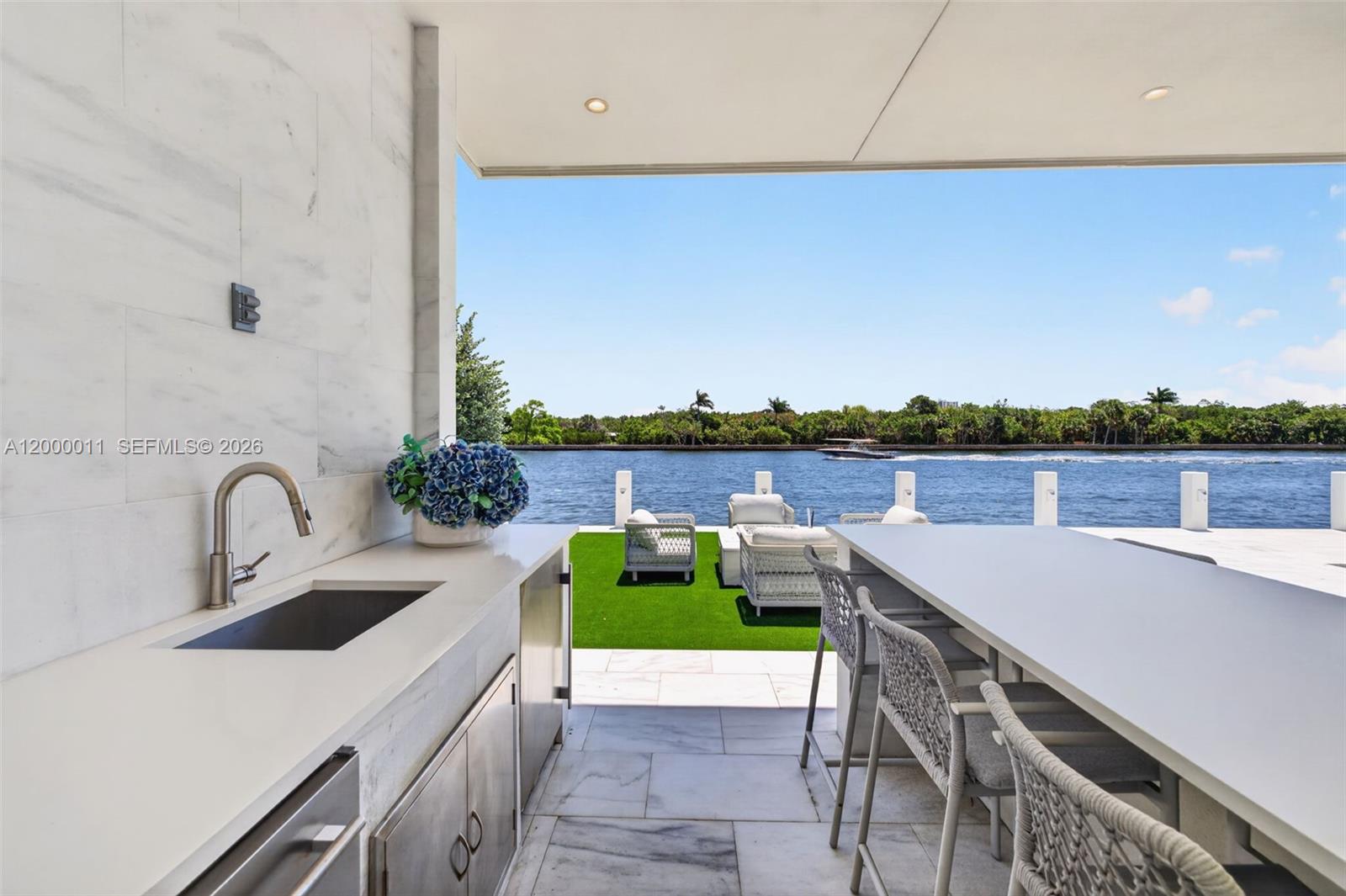 2010 Intracoastal Dr, Fort Lauderdale FL 33305