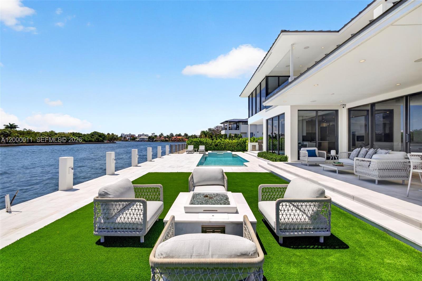 2010 Intracoastal Dr, Fort Lauderdale FL 33305