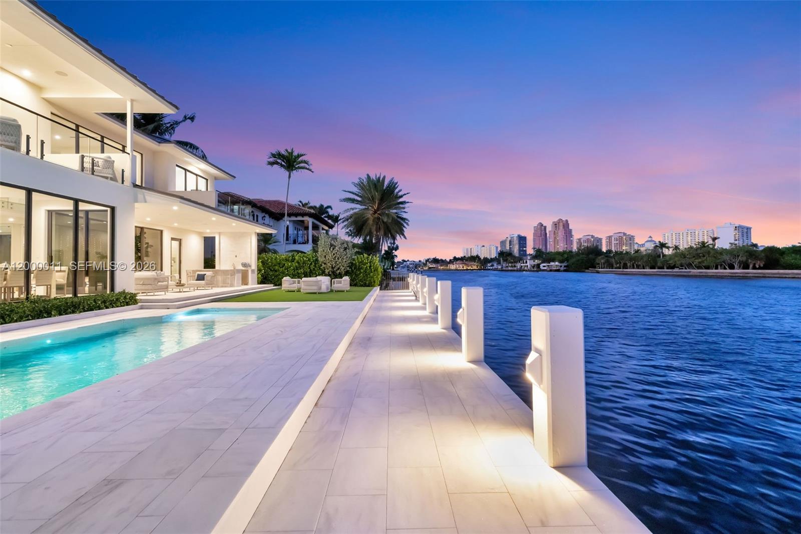 2010 Intracoastal Dr, Fort Lauderdale FL 33305
