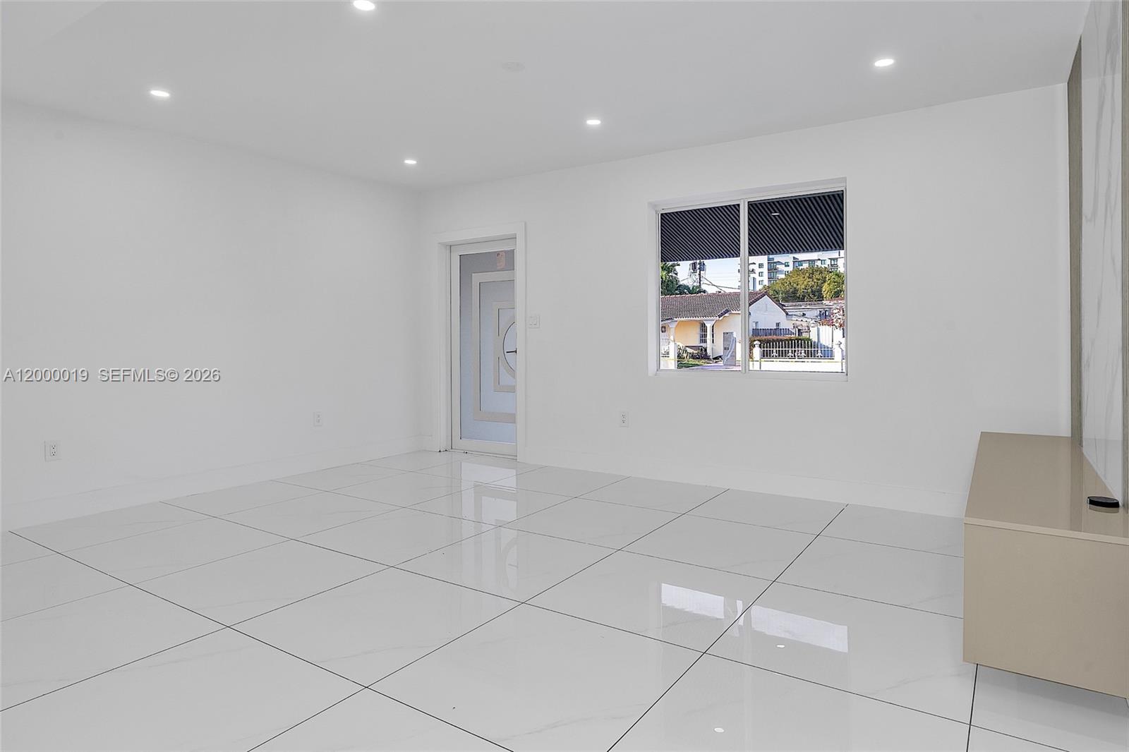 6540 SW 25th St, Miami FL 33155