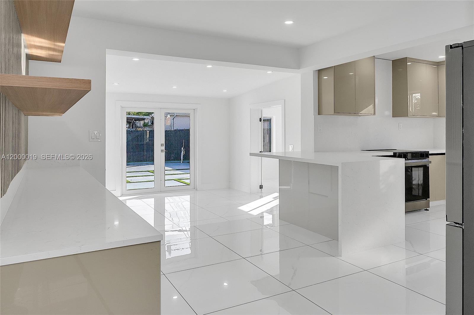 6540 SW 25th St, Miami FL 33155