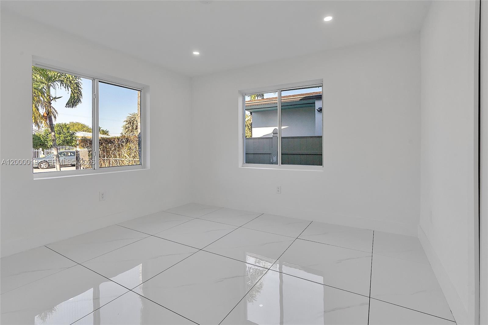 6540 SW 25th St, Miami FL 33155