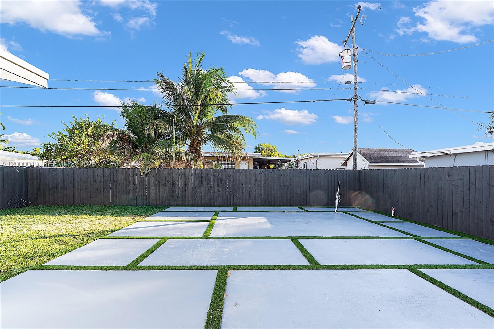 6540 SW 25th St, Miami FL 33155