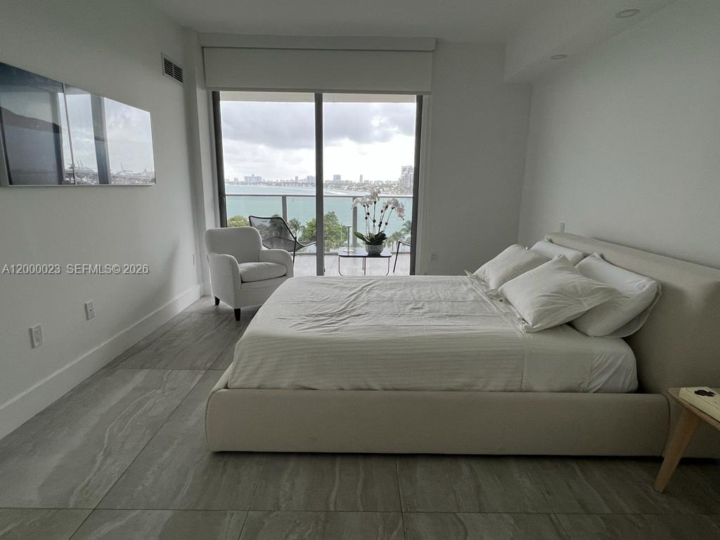 488 NE 18th St #606, Miami FL 33132