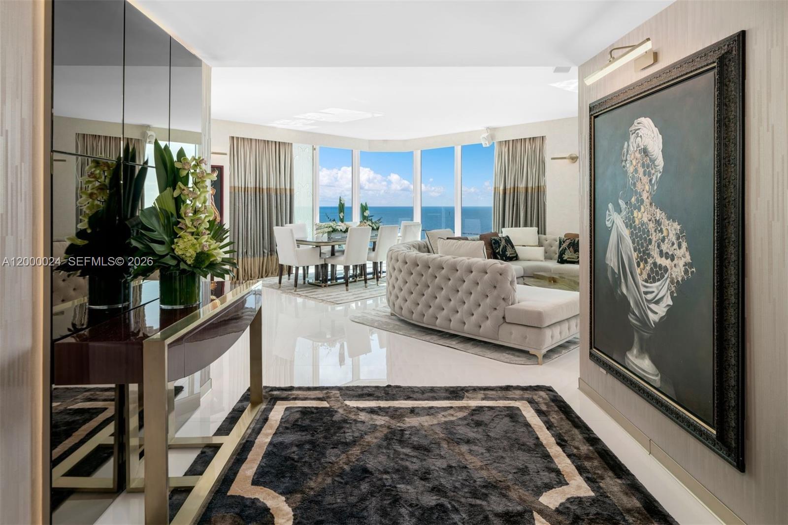 300 S Pointe Dr #1501, Miami Beach FL 33139