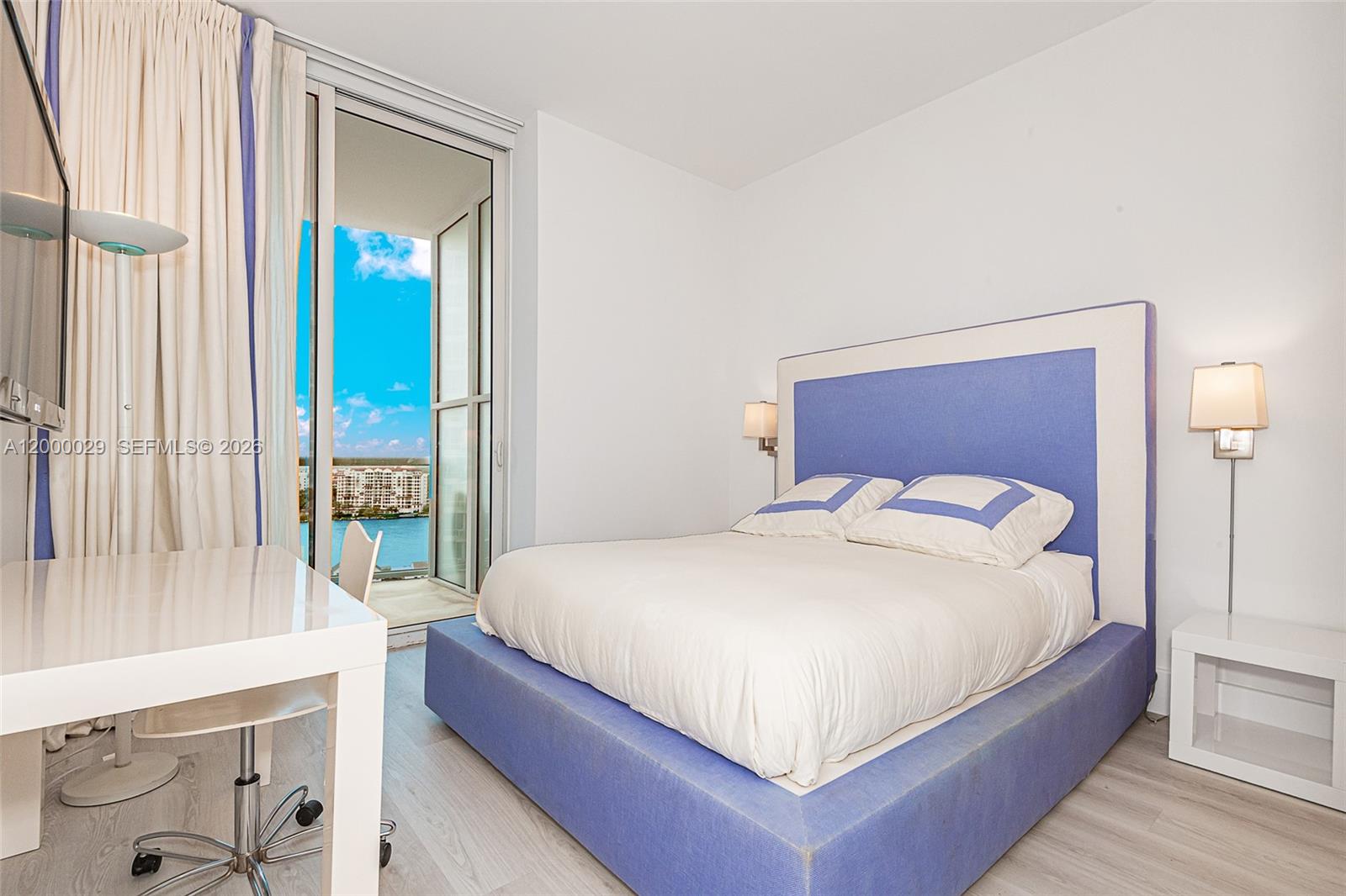50 S Pointe Dr #1804, Miami Beach FL 33139