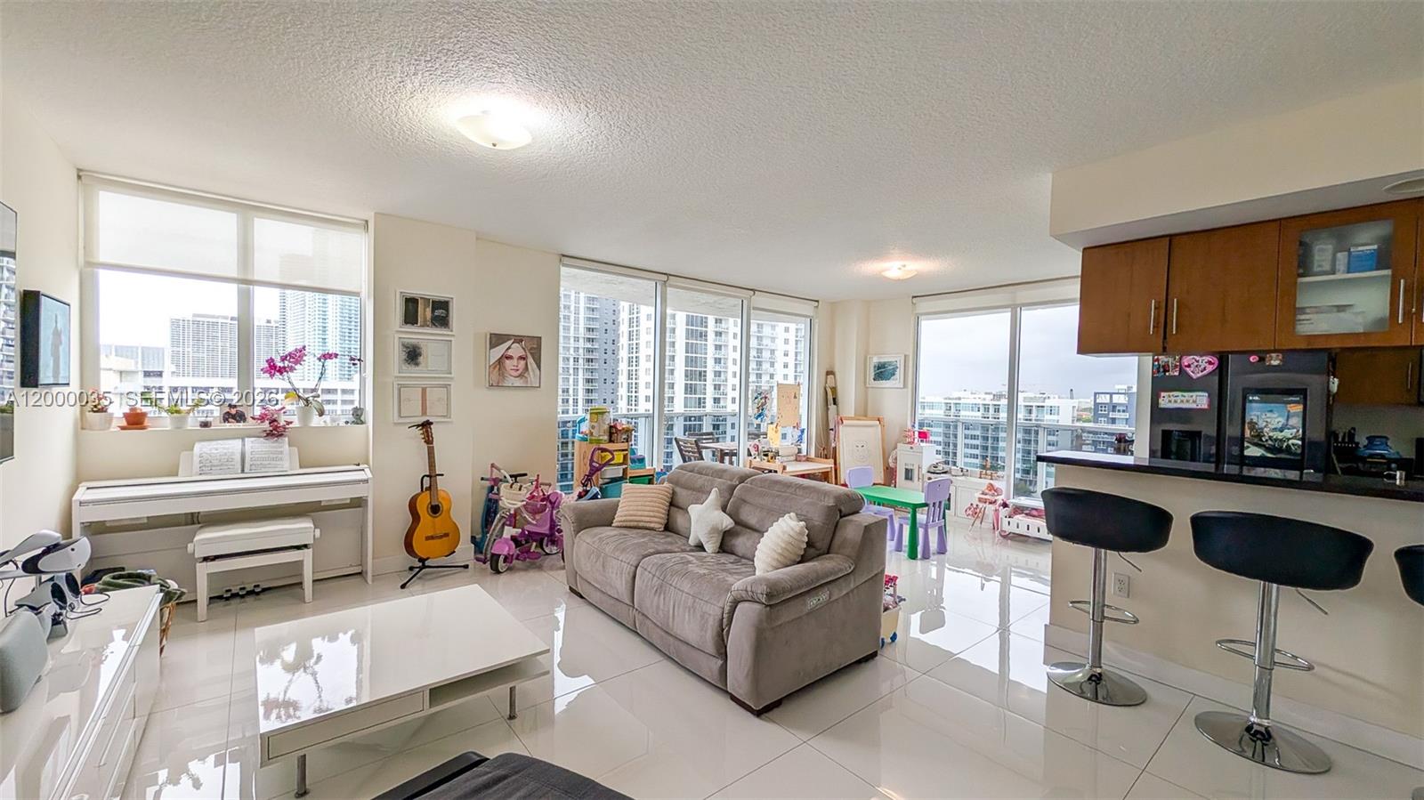 601 NE 23rd St #1605, Miami FL 33137