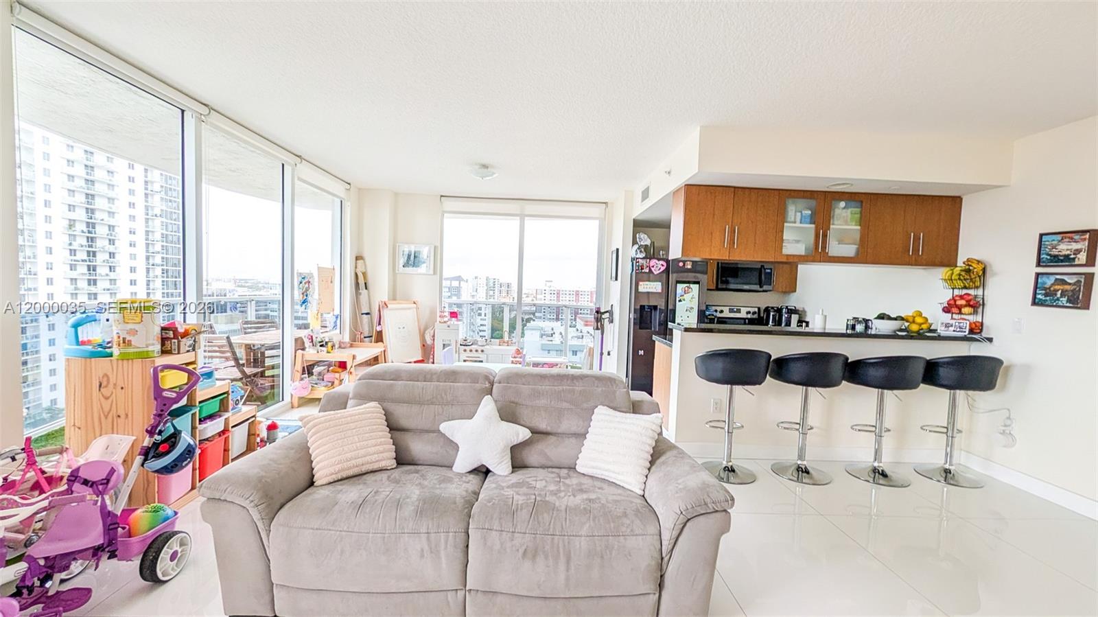601 NE 23rd St #1605, Miami FL 33137