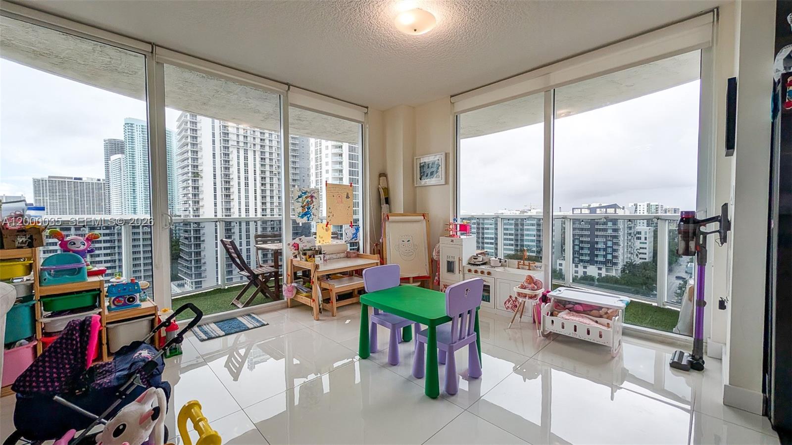 601 NE 23rd St #1605, Miami FL 33137