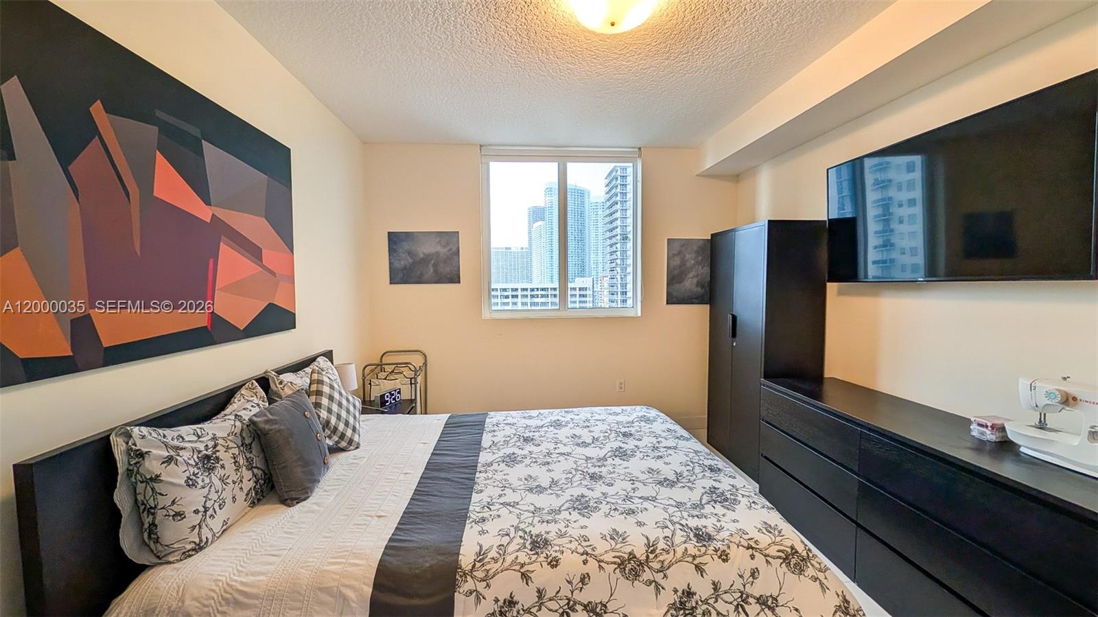601 NE 23rd St #1605, Miami FL 33137
