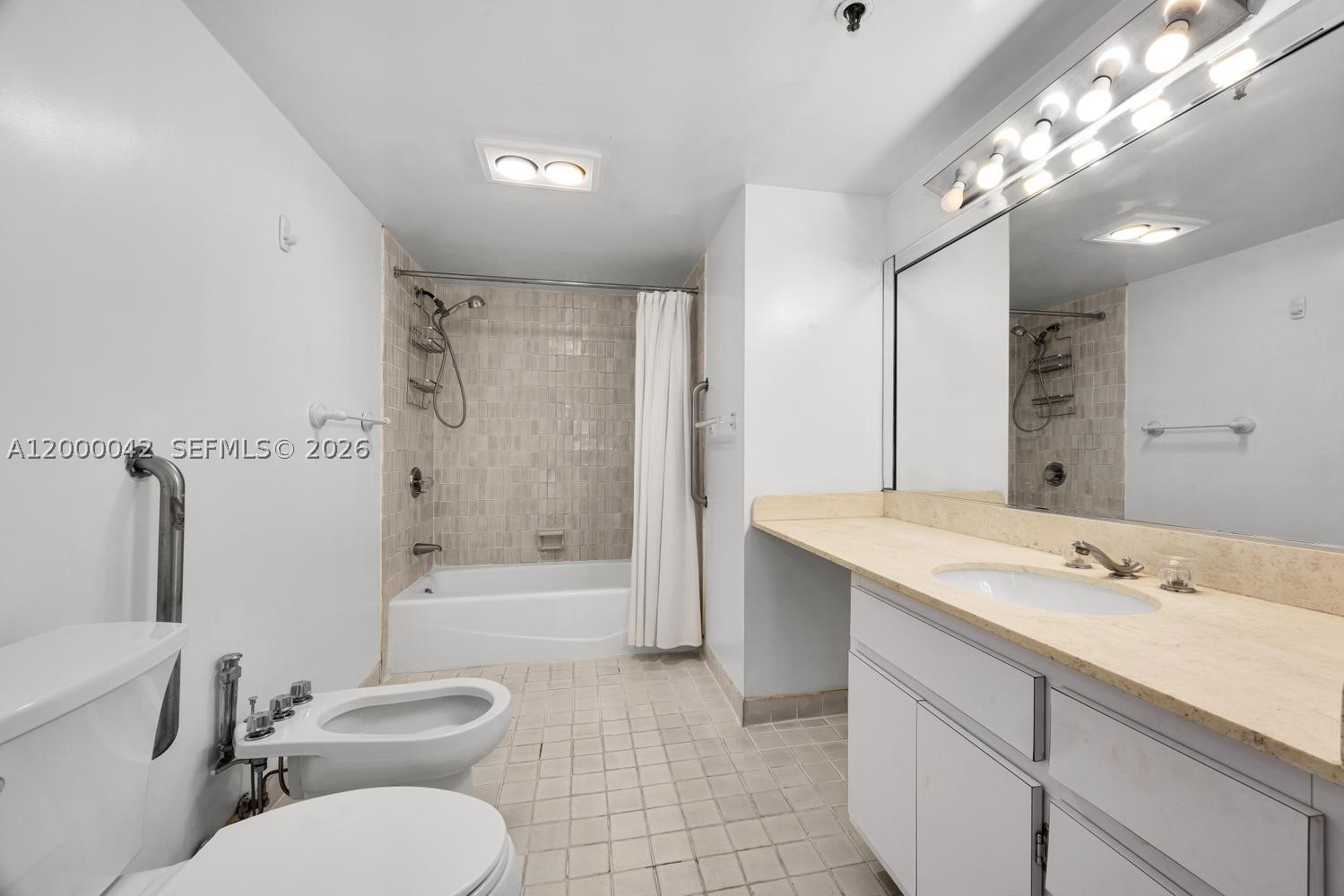 201 Crandon Blvd #932, Key Biscayne FL 33149