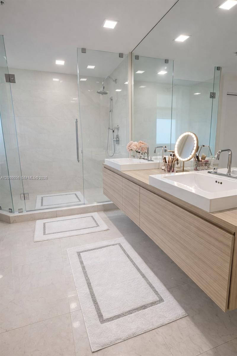 17301 Biscayne Blvd #308, North Miami Beach FL 33160