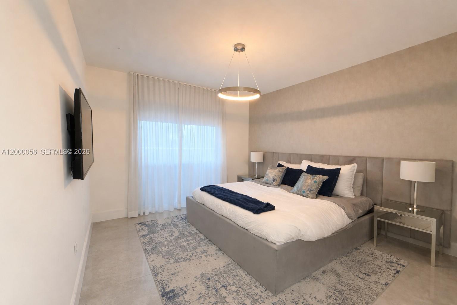 17301 Biscayne Blvd #308, North Miami Beach FL 33160