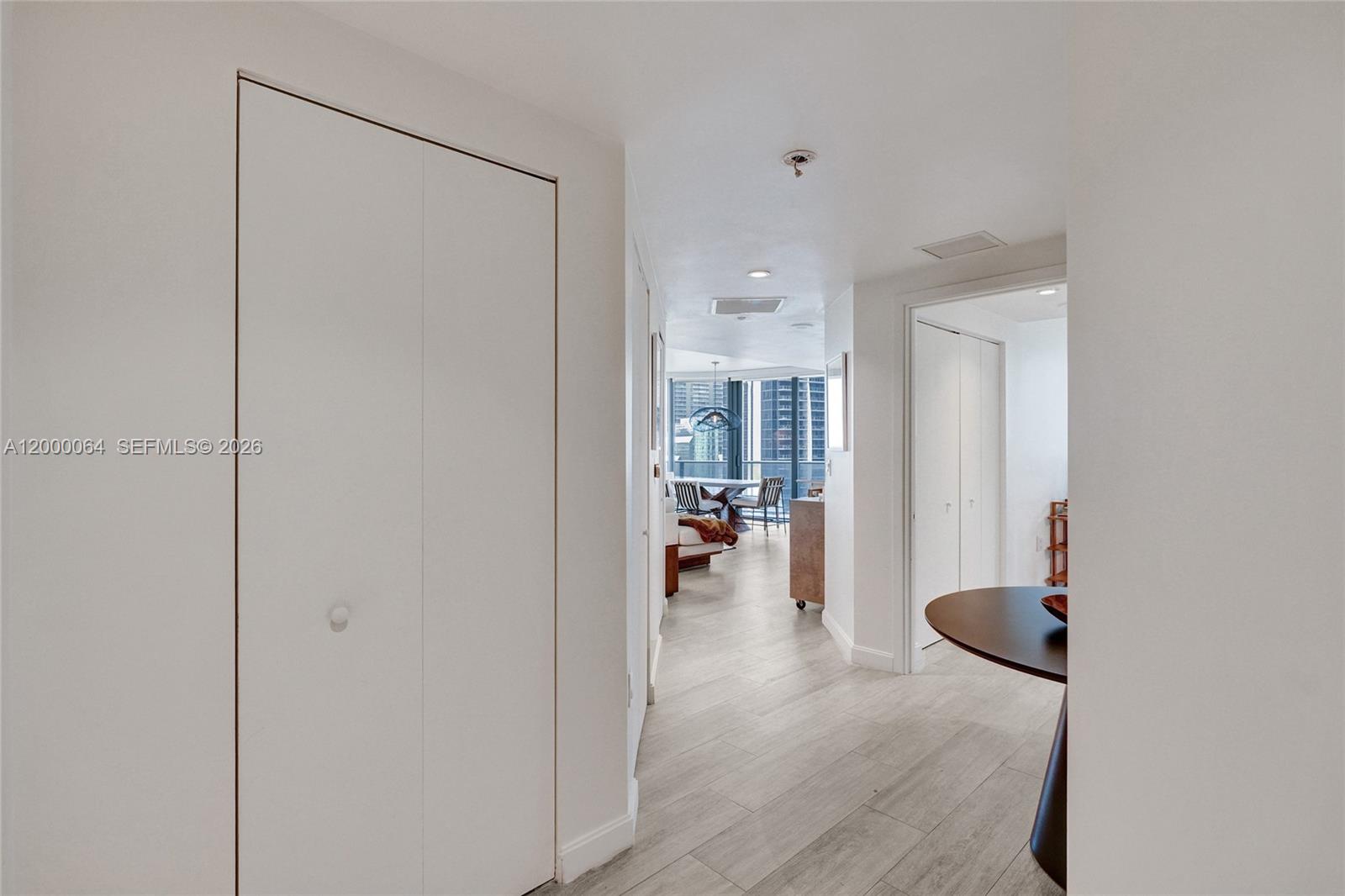 45 SW 9th St #1803, Miami FL 33130