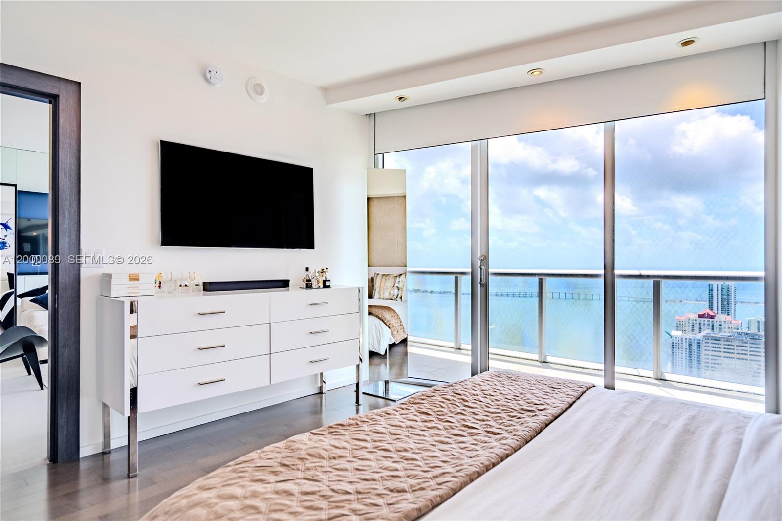 495 Brickell Ave #PH-5703, Miami FL 33131