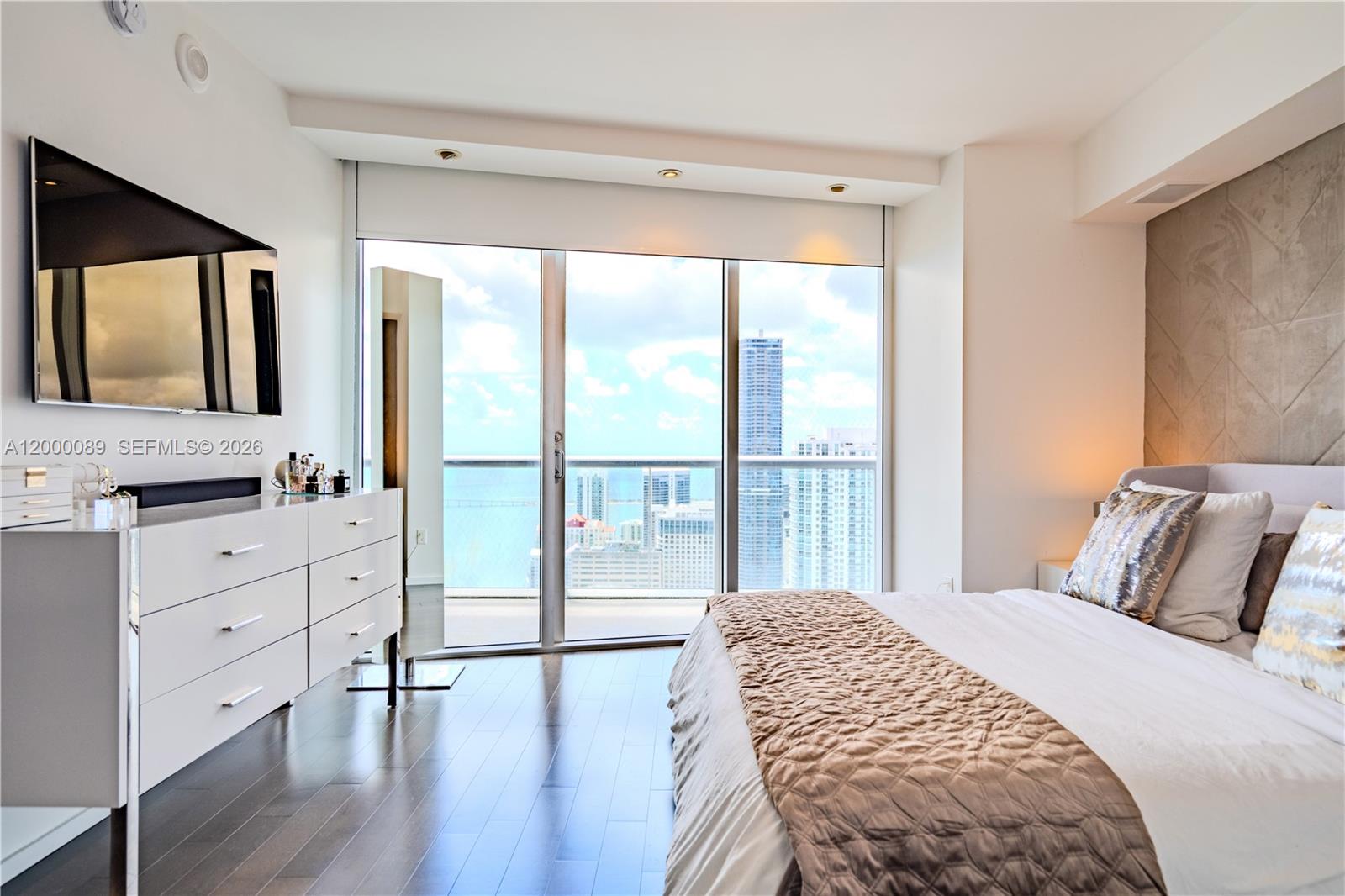 495 Brickell Ave #PH-5703, Miami FL 33131